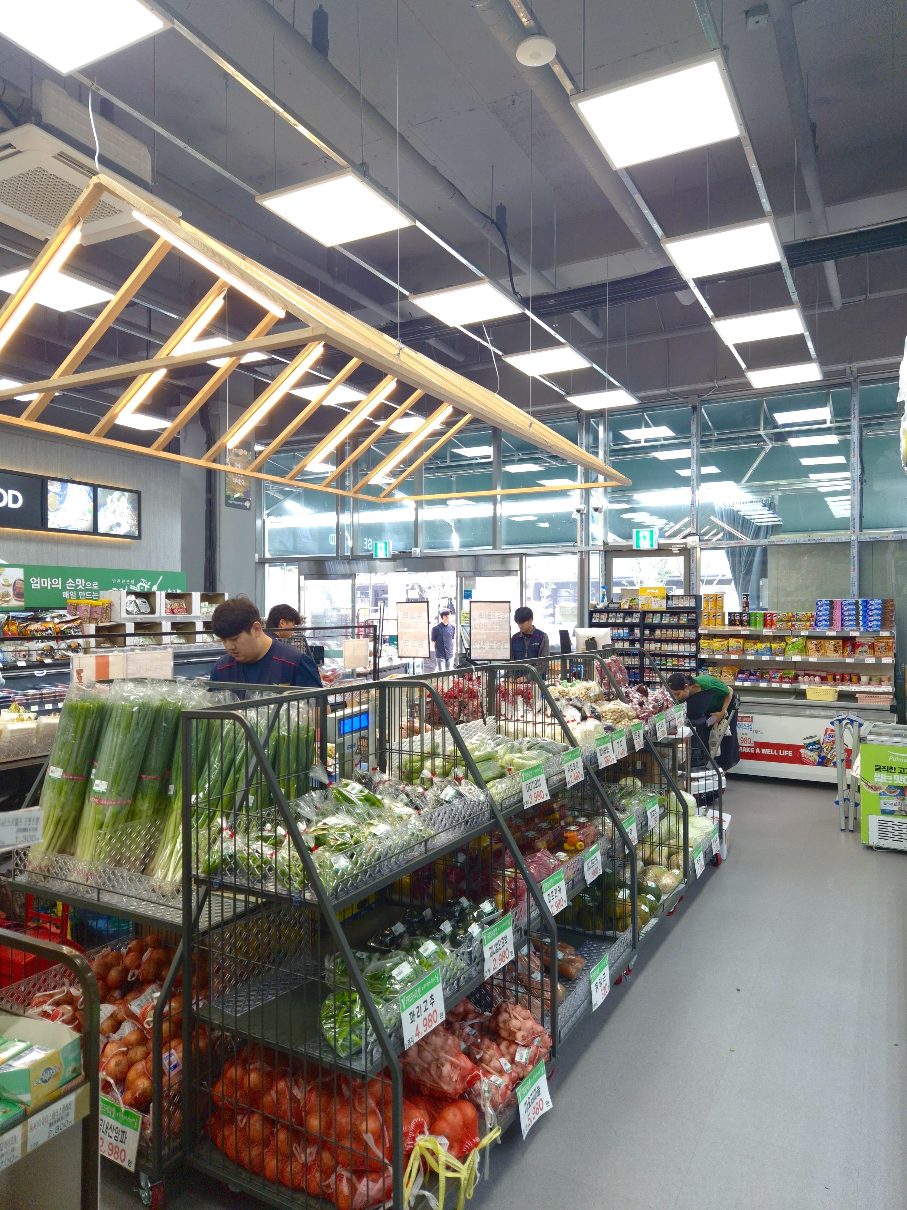 Y-MART